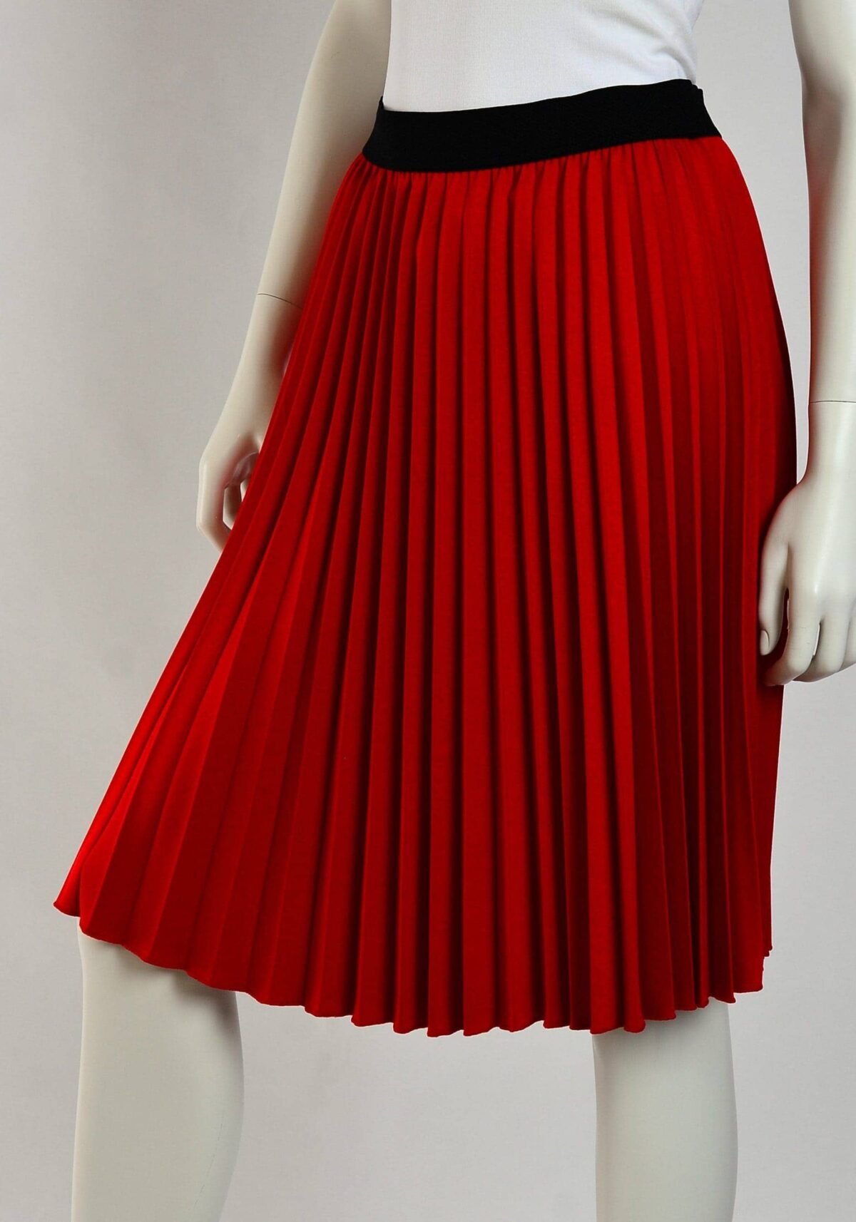 beautiful sunray skirt with elastic waist  8844 1 scaled
