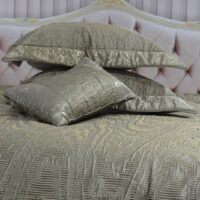 Prabangi lovatiesė Karmen originalaus dizaino tamsaus aukso spalvos 260×270