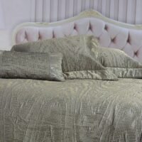 Prabangi lovatiesė Karmen originalaus dizaino tamsaus aukso spalvos 260×270