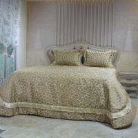 Prabangi lovatiesė Rikota originalaus dizaino camel spalvos 260×260