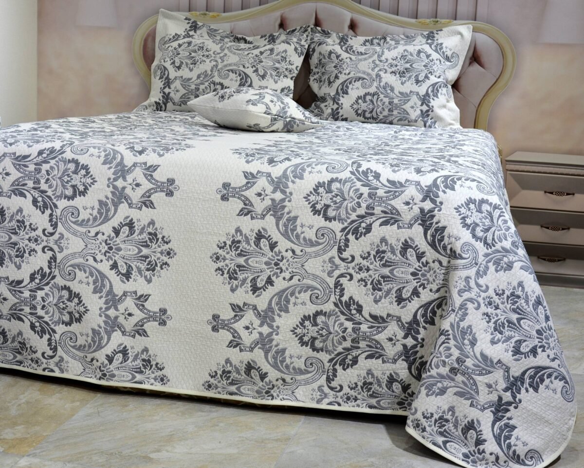 Lovatiesė Dina dvipuse baltai pilkos spalvos originalaus dizaino 250×250