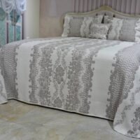 Lovatiesė Dina2 dvipuse baltai rusvos spalvos originalaus dizaino 250×250