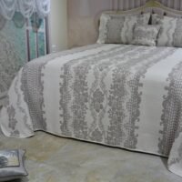 Lovatiesė Dina2 dvipuse baltai rusvos spalvos originalaus dizaino 250×250