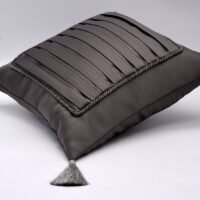 Pagalvės dekorui su klostuotais intarpais 4. Pagal individualų užsakymą.