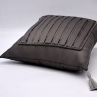 Pagalvės dekorui su klostuotais intarpais 4. Pagal individualų užsakymą.