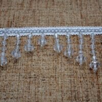 Dekoras užuolaidoms baltos spalvos skaidrus kutai 9 cm