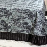 Dygsniuota lovatiesė su pamušalu rudos spalvos dekoruota prabangiu gofruotu 14 cm dekoru Venecija14 260×260