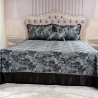 Dygsniuota lovatiesė su pamušalu rudos spalvos dekoruota prabangiu klostuotu15 cm dekoru Verona15 260×260