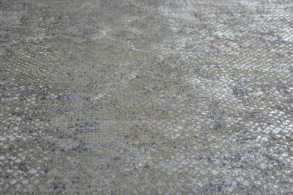 Dygsniuota lovatiesė su pamušalu pilkos spalvos dekoruota 8 cm prabangiu gofruotu dekoru Venecija8  260×260