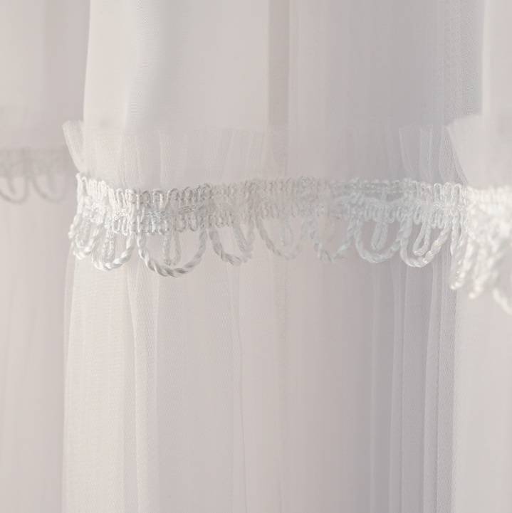 Pagal individualų užsakymą. Prabangi išskirtinio dizaino dienine užuolaida su plisuoto tiulio audinio dekoru